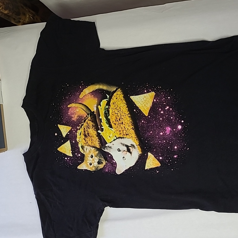 Tee shirt